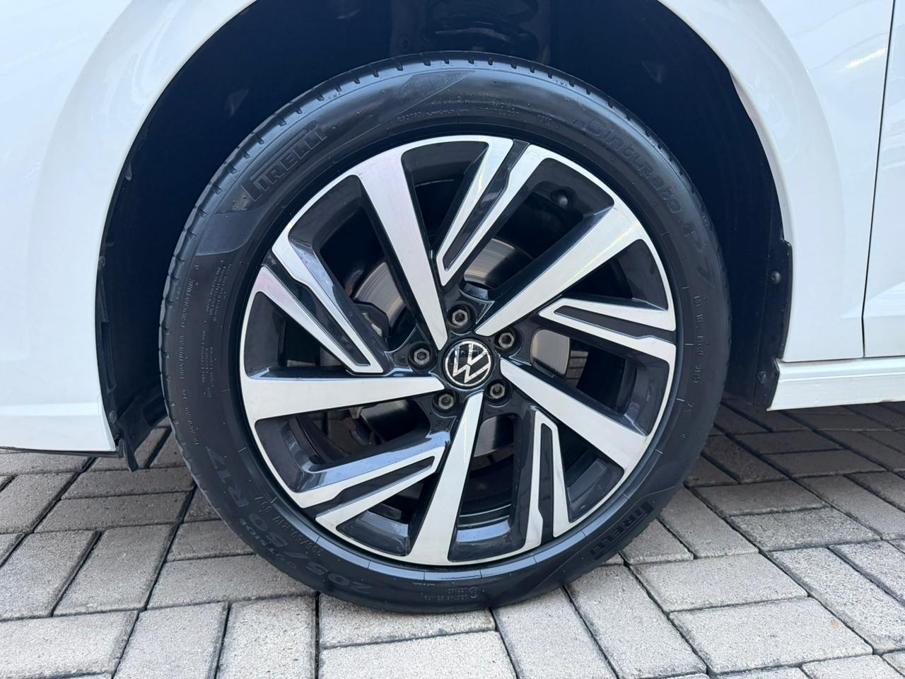Volkswagen Virtus Highline 1.0 Turbo Automático mod 26