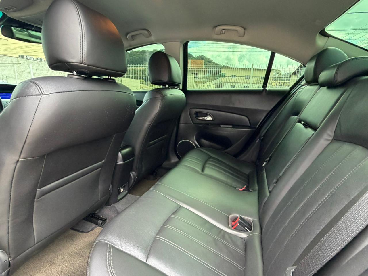 Chevrolet Cruze Sedan 1.8 Automático 2012