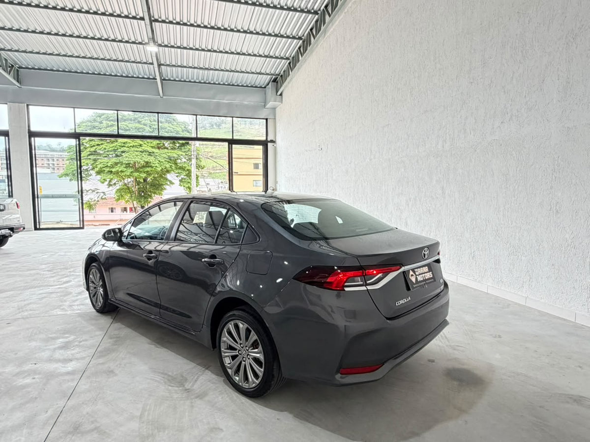 Toyota Corolla XEi 2.0 Automático 2023